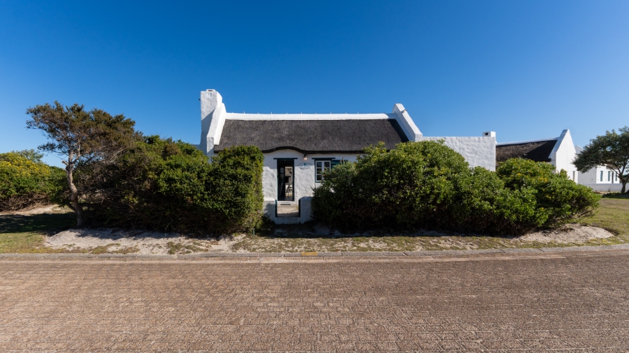 5 Bedroom Property for Sale in Struisbaai Western Cape